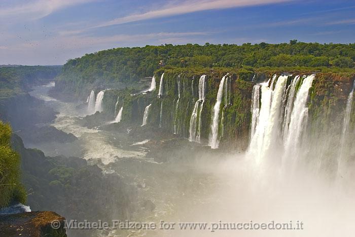 Parque Nacional Iguazu, Argentina.jpg